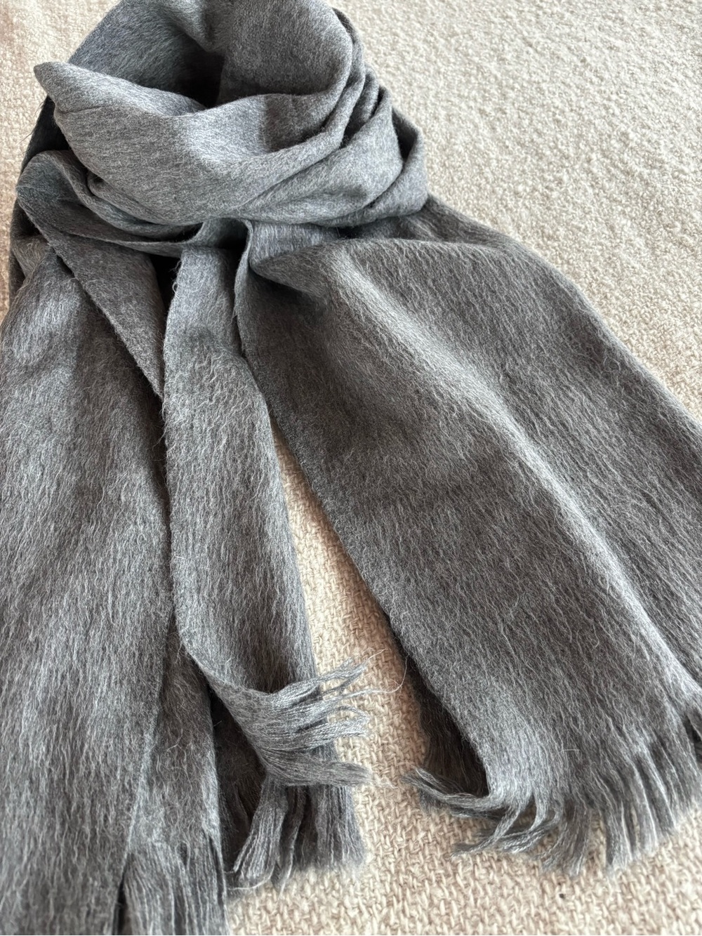 Oversized Alpaca Scarf - Picture 2 of 5